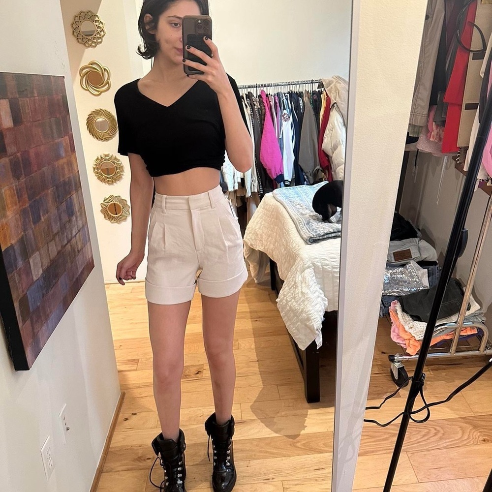 Wilfred High Waist Cream Shorts